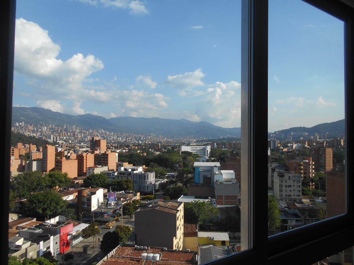San Peter Suites Medellín Eksteriør bilde